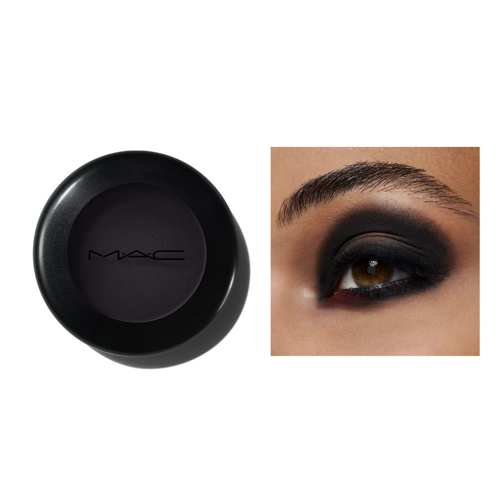 Mac Eye Shadow (Carbon Matte)